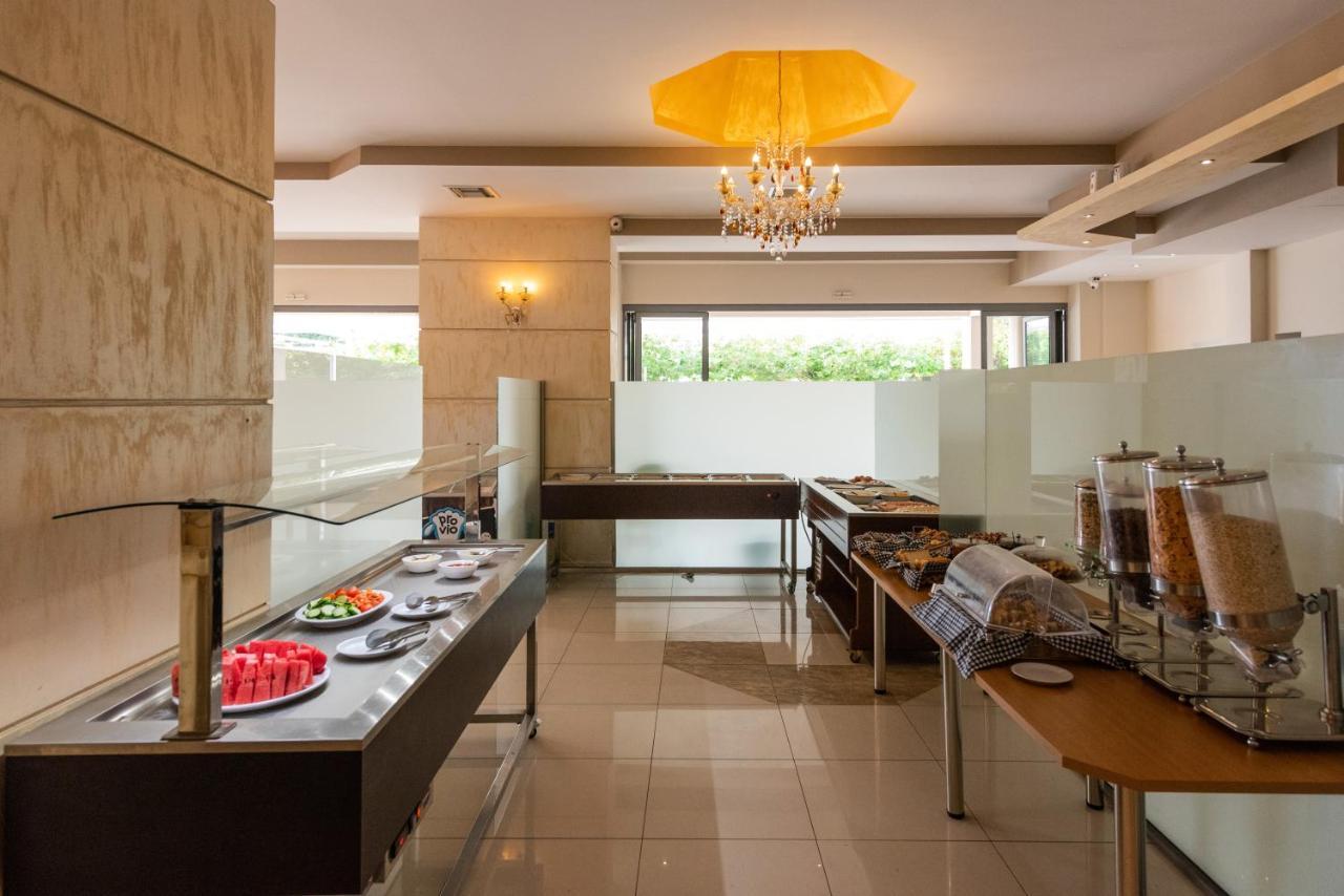 Buka Sandy Beach Месіні Екстер'єр фото