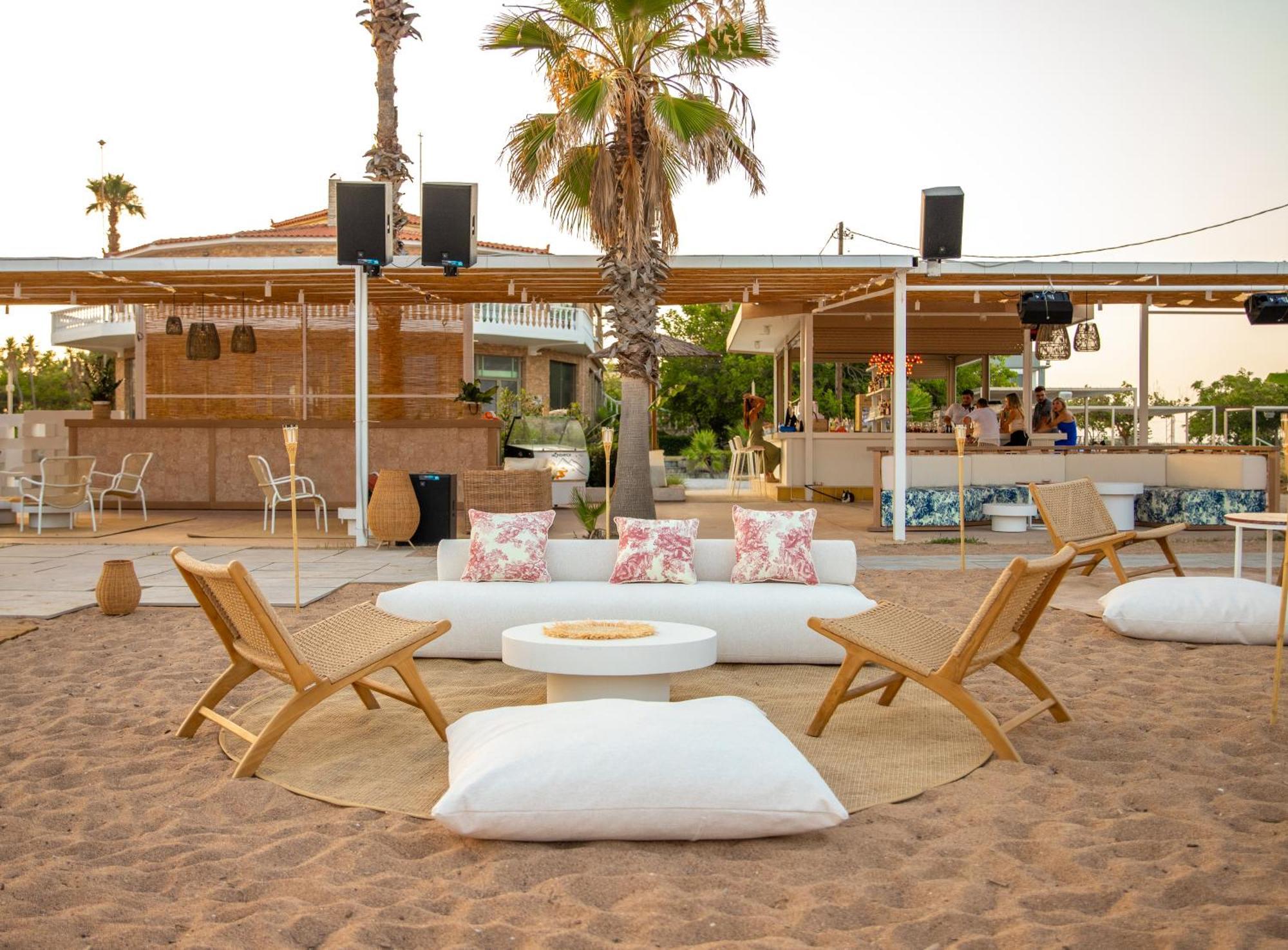 Buka Sandy Beach Месіні Екстер'єр фото