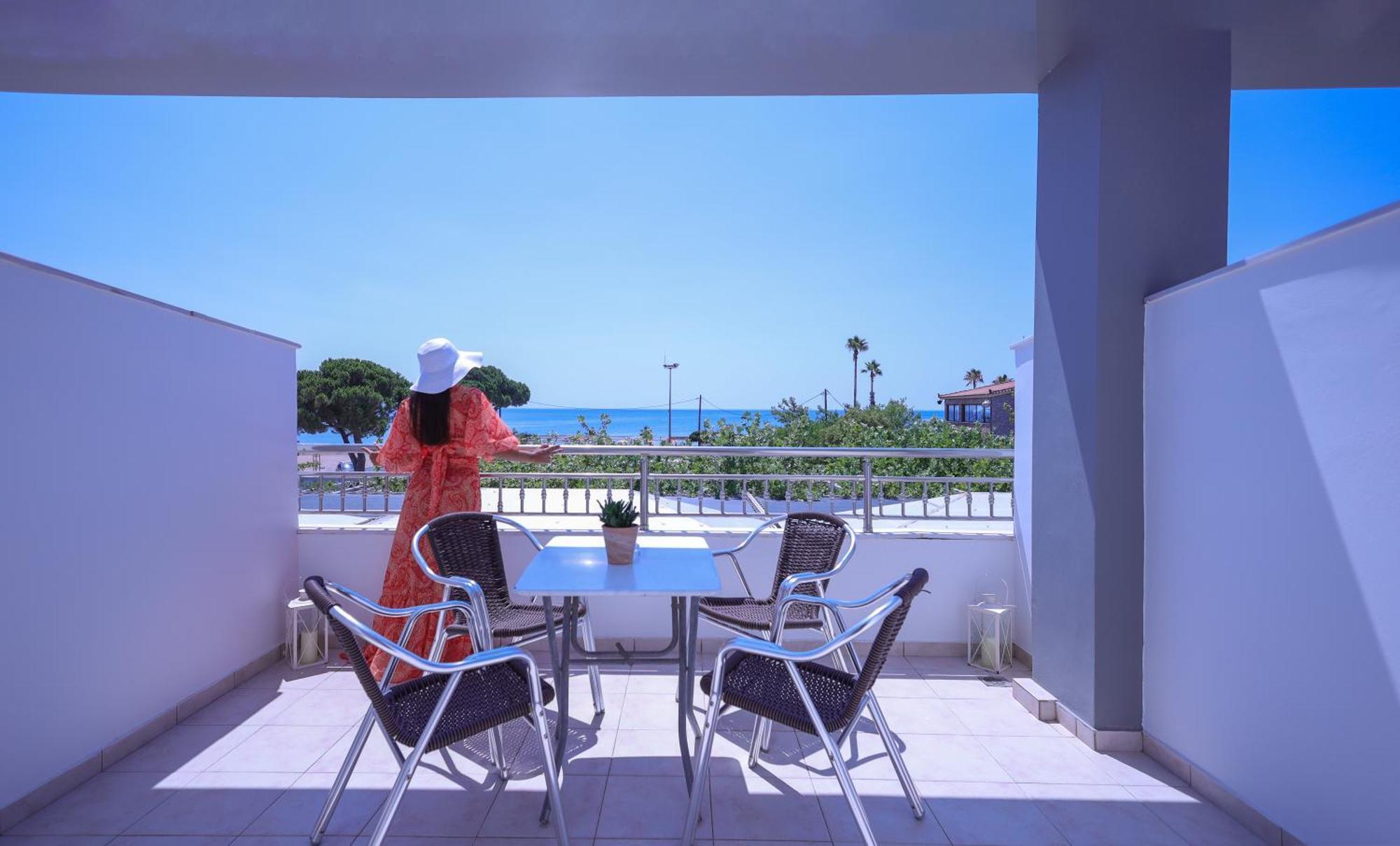 Buka Sandy Beach Месіні Екстер'єр фото